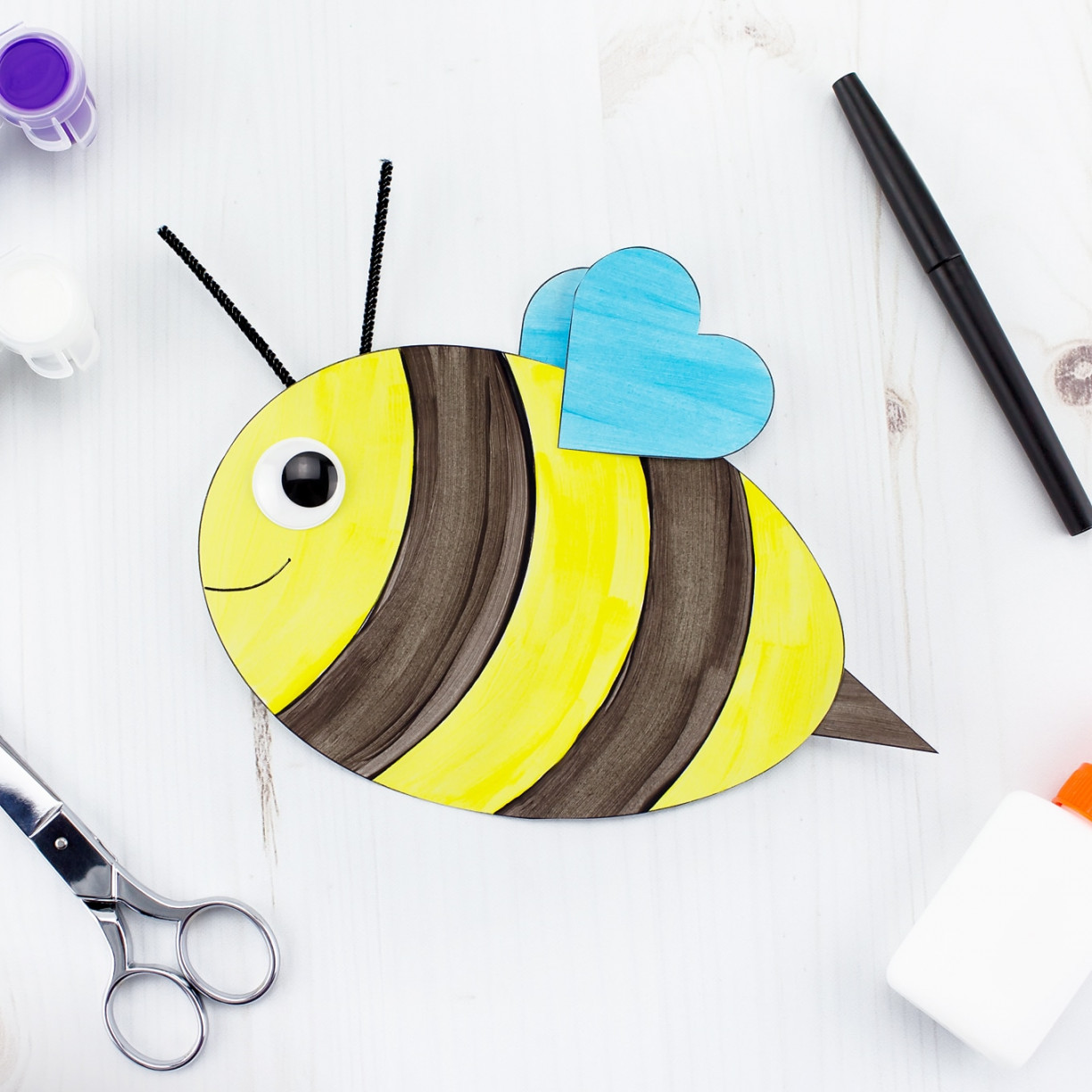 How to Make an Easy and Fun Paper Bee Craft