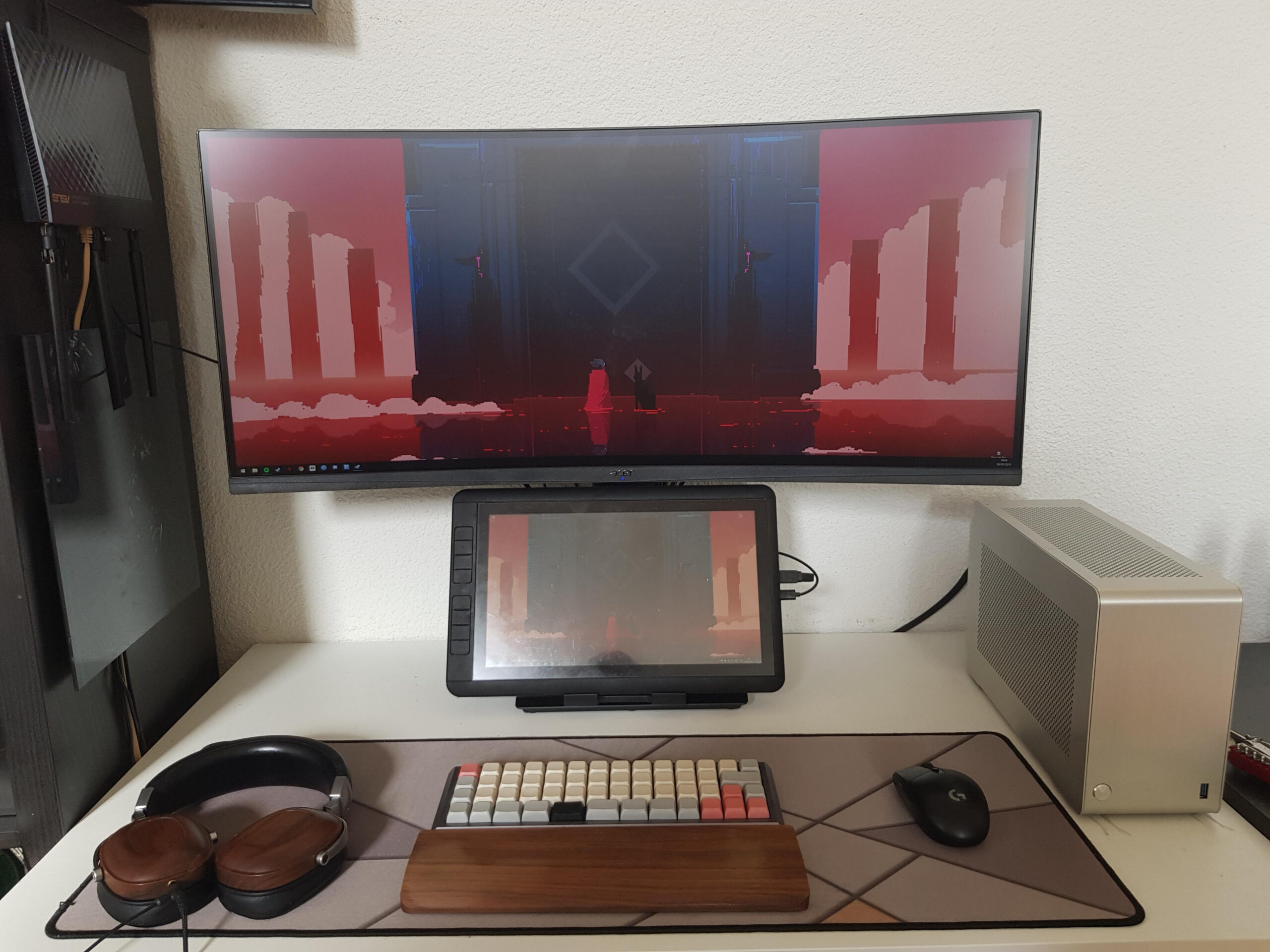 Minimalist Ultrawide setup with drawing tablet : r/battlestations